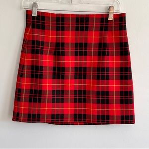 ZARA Red plaid mini skirt, Size Small.  ADORABLE!!!